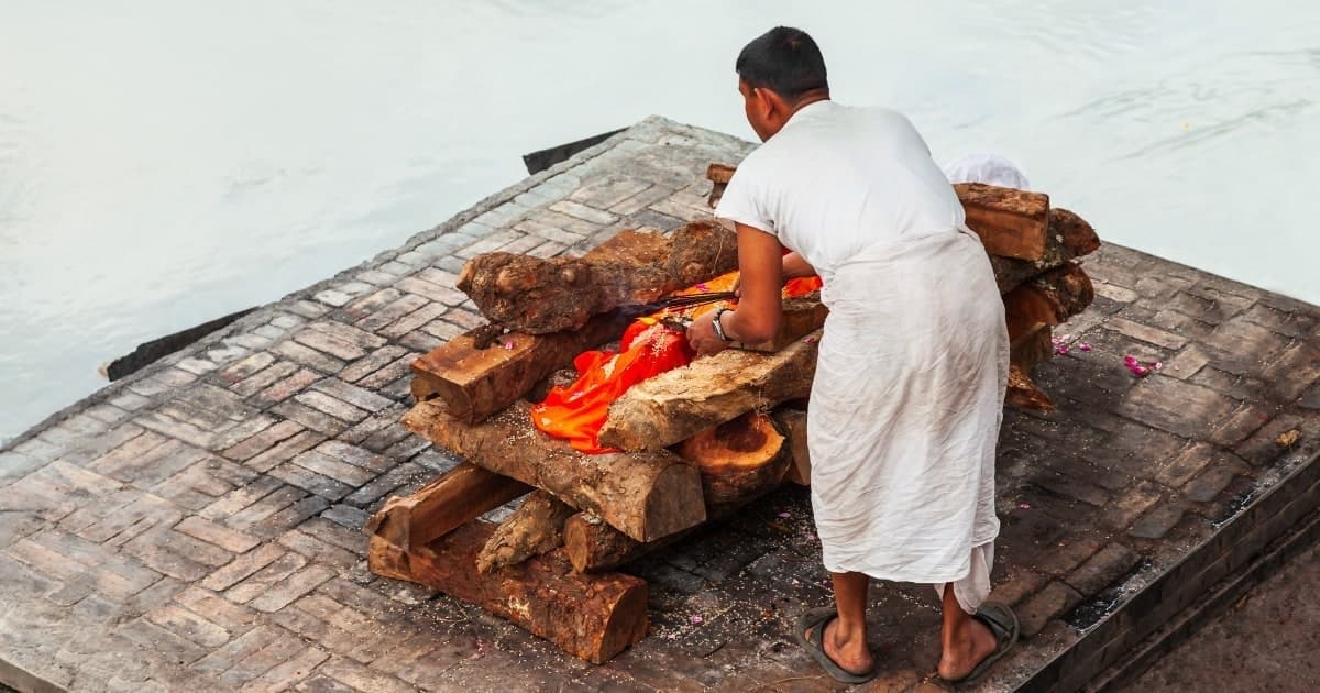 What Hindu Funerals Can Teach Us About Saying Goodbye